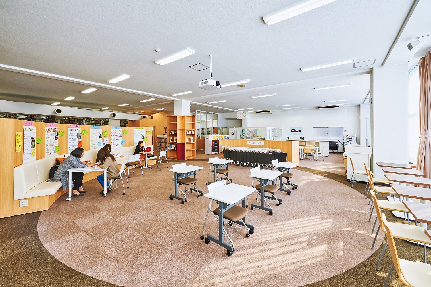 Chikushi Jogakuen University Campus image